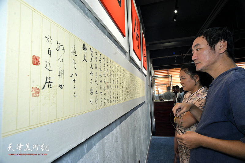 “不忘初心·师魏传薪——孙伯翔、王树秋师生书法艺术作品展”现场。