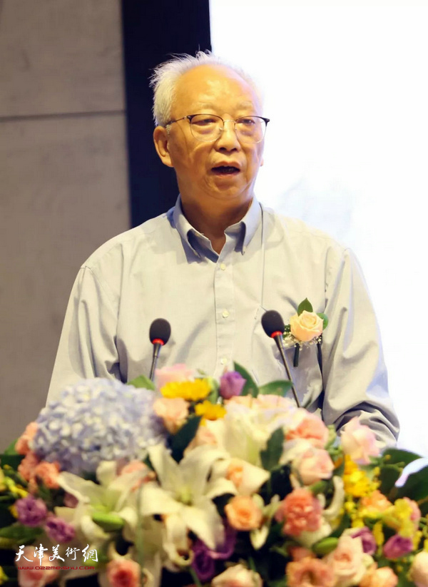 原广东省委副秘书长、习仲勋同志秘书琚立铭先生致辞。