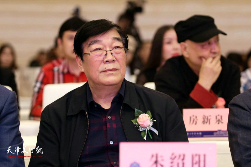 朱绍阳在李正天回乡感恩展开幕仪式上。