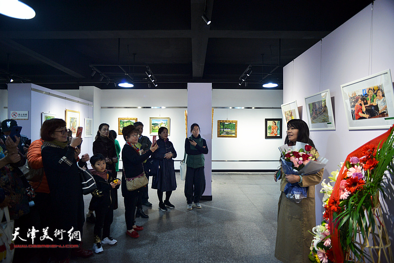 “茉莉芬芳——北艺油画沙龙刘莉莉绘画作品展”在河北区文化馆开幕。