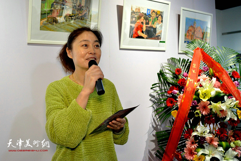 河北区文化馆美术干部焦敏主持开幕仪式。