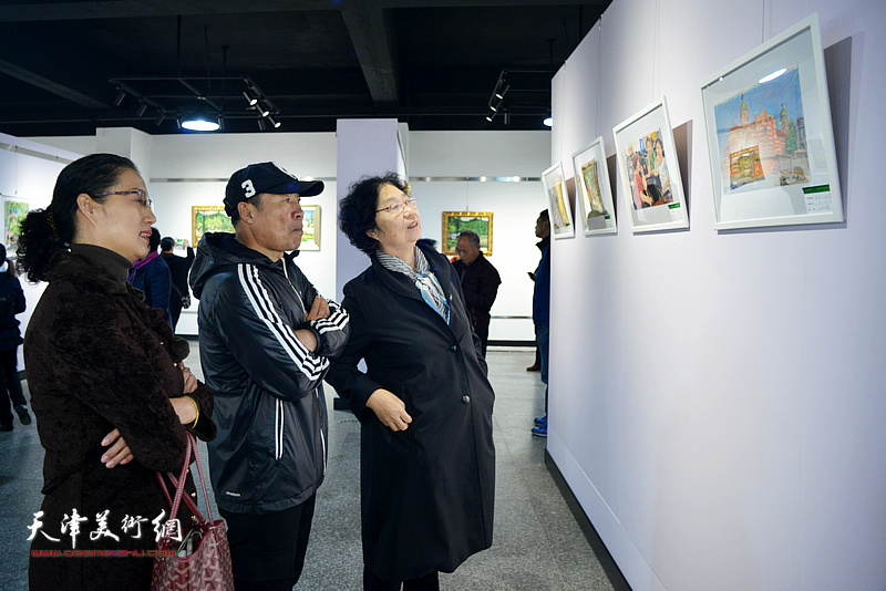 “茉莉芬芳——北艺油画沙龙刘莉莉绘画作品展”现场。