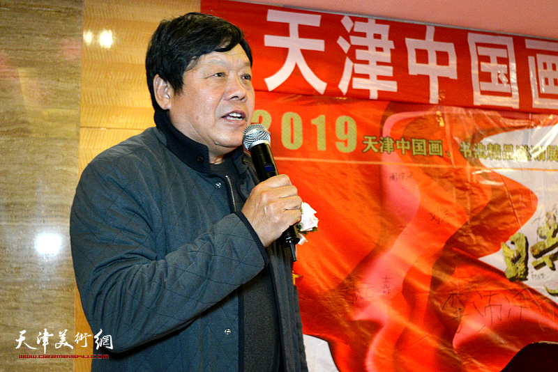 天津市书画艺术研究会秘书长郭鸿春先生致辞。