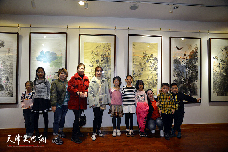 时代精神·天津市精品中国画书法邀请展现场。