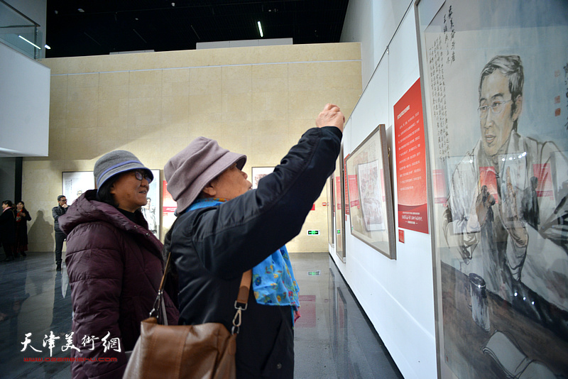 “致敬最美奋斗者  描绘伟大新时代”——天津画院美术作品展现场。