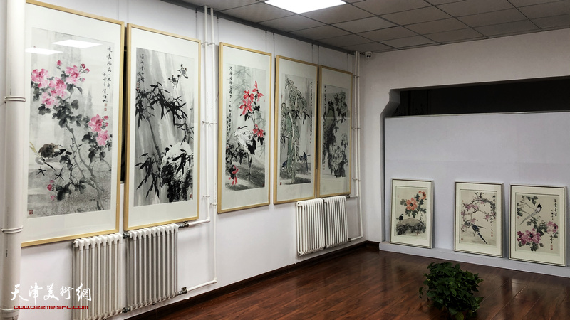 郭凤祥、翟鸿涛跨年画展 布展现场