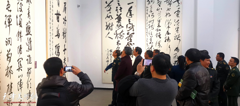 “鉴古开今”第四届军旅主题书法展现场。