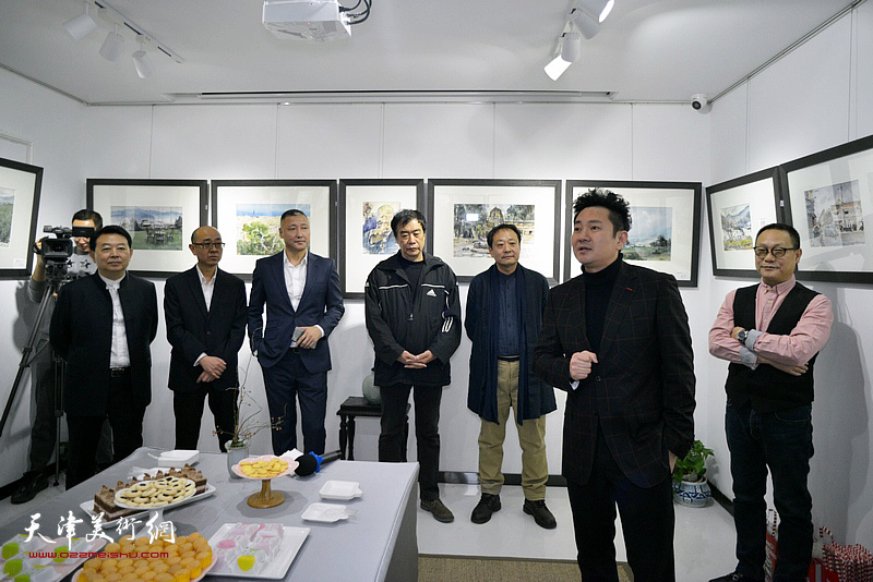 “洋楼艺韵——华绍栋五大道水彩画小展”在五大道艺术馆开幕。