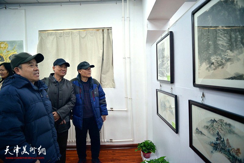 迎新春天津市书画艺术研究会会员小品展现场。
