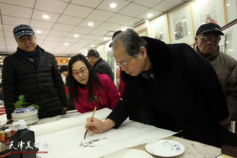 著名画家王惠民花鸟画展