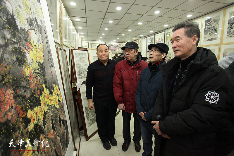 著名画家王惠民花鸟画展