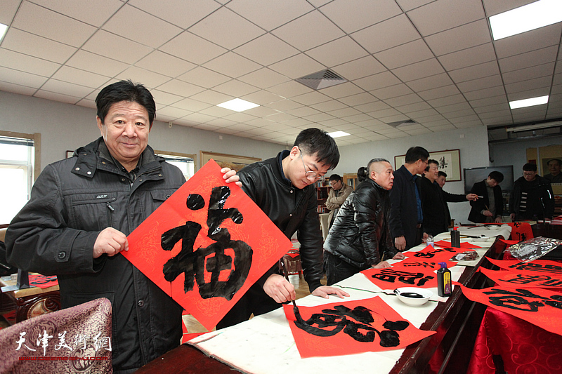 天津市书协新时代红色文艺轻骑兵小分队送万福进万家走进宁河兴家坨