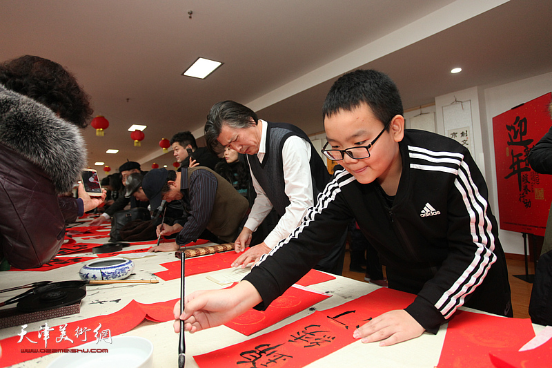 津门名家唐云来师生社区群众百人书画作品展