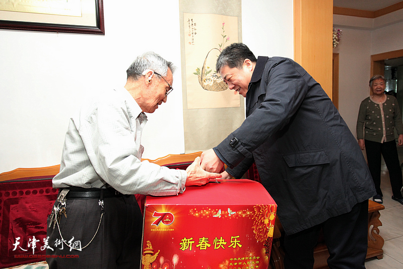 津门名家唐云来师生社区群众百人书画作品展