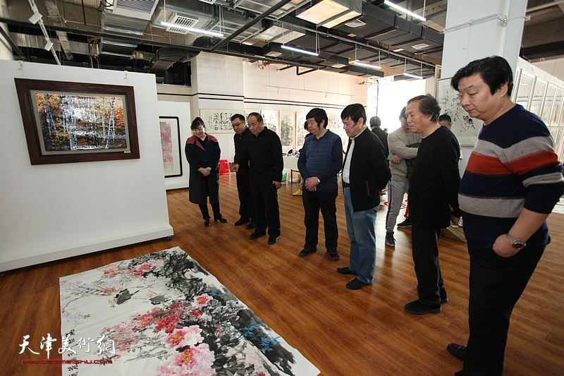 鹤艺轩美术馆在河东区阳光星期八乐园举办开馆首展