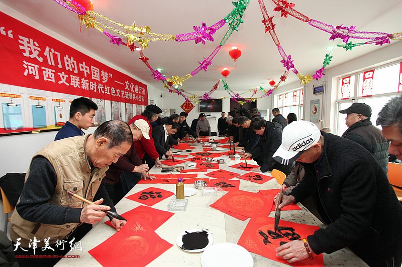 河西区书画家走进天津市消防救援总队地下建筑灭火救援专业队送福迎