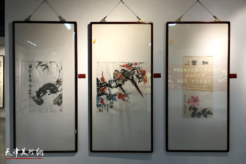 “灵鼠兆丰年——中国第十三届生肖画及国画优秀作品展”布展现场。