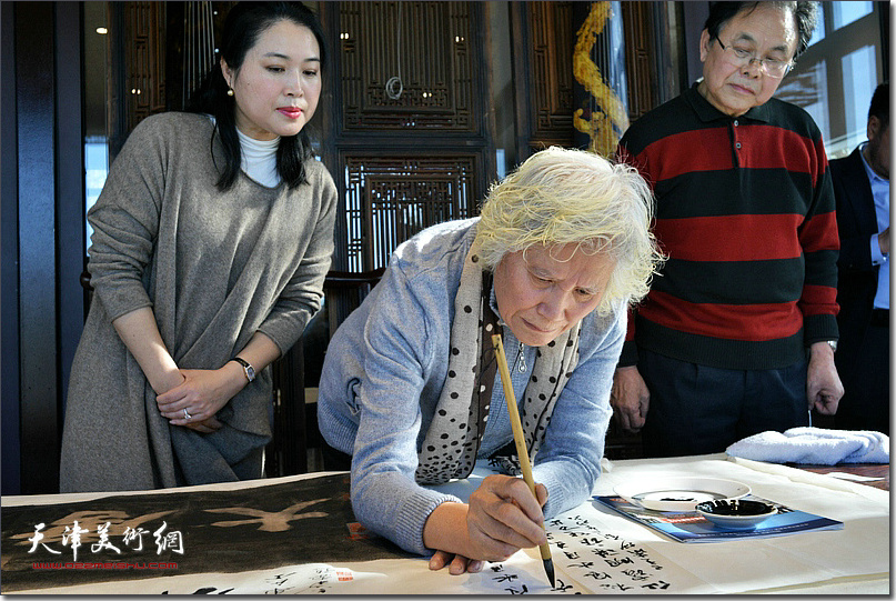 刘春雨先生为《大唐玄奘》电影片名颖拓原作开笔题跋。