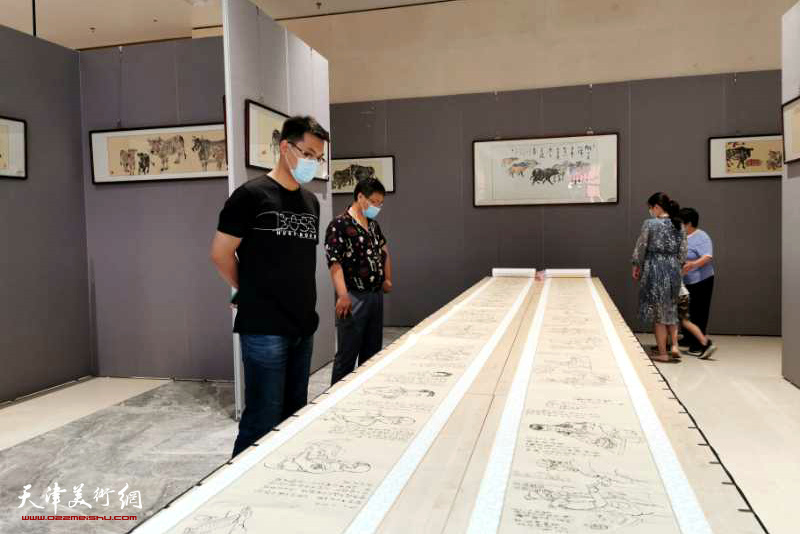 “我们的节日·端午——李志民抗疫写生作品书画展”现场。