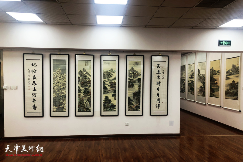 定观自在，缘起性空—李家尧写经界画山水作品展布展现场。