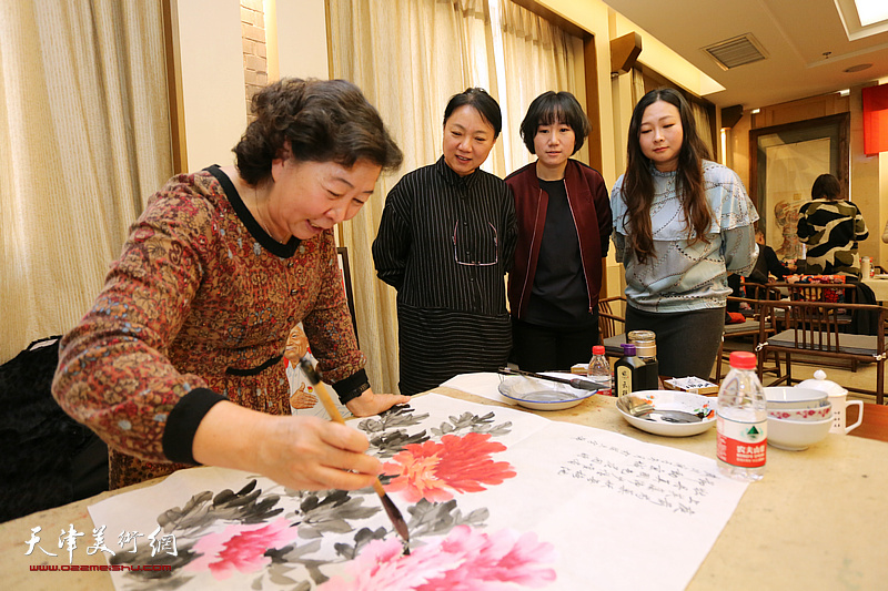 天津书画名家走进杨柳青画社开展迎新年翰墨联谊活动