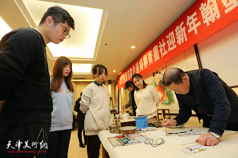 天津书画名家走进杨柳青画社开展迎新年翰墨联谊活动