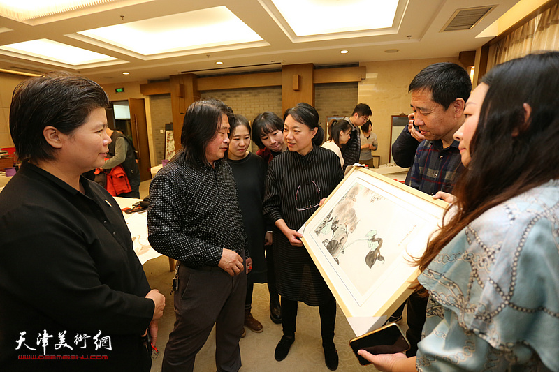 天津书画名家走进杨柳青画社开展迎新年翰墨联谊活动