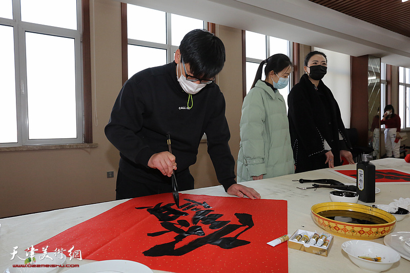 天津画院新时代红色文艺轻骑兵小分队文化进万家活动走进静海