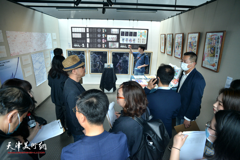 融通·延展丨天津美术学院2021届毕业生作品展现场。