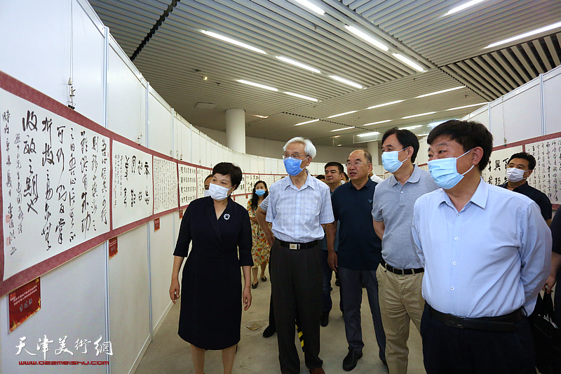 天津市百名书法家百米长卷展