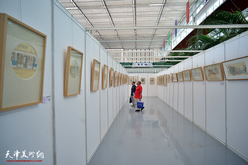 阚传好驻村帮扶纪实美术作品展巡展东丽区现场。
