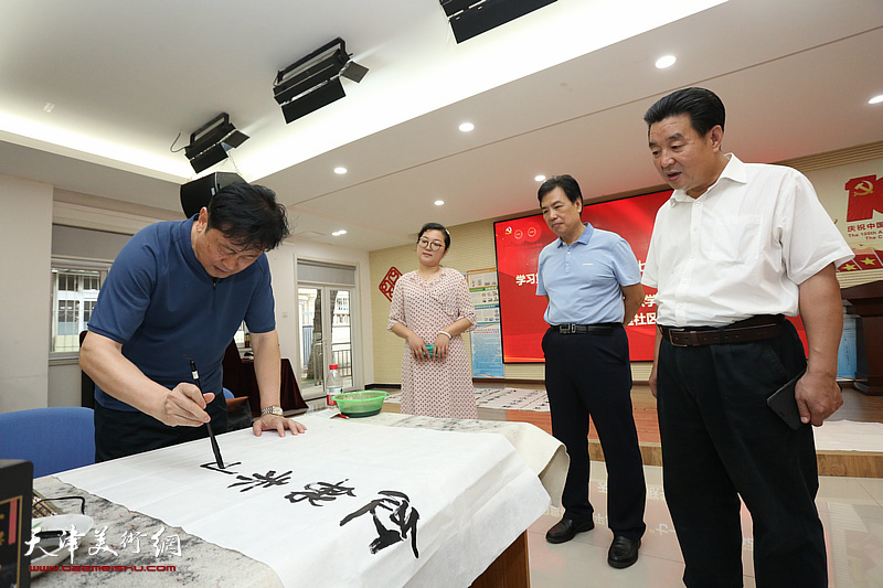 天津市楹联学会学习贯彻习近平总书记七一重要讲话精神见行动