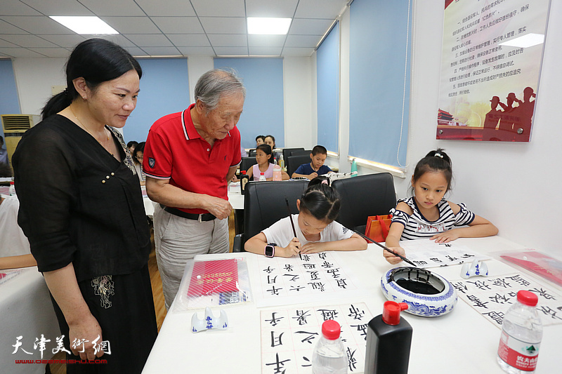 梅江书画院纪念建军94周年书画颂百年，艺术铸丰碑