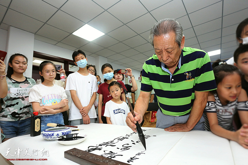 梅江书画院纪念建军94周年书画颂百年，艺术铸丰碑