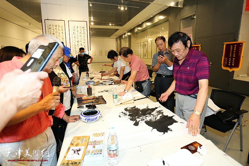 “百年圆梦——孙荣刚师生作品展”圆满收官