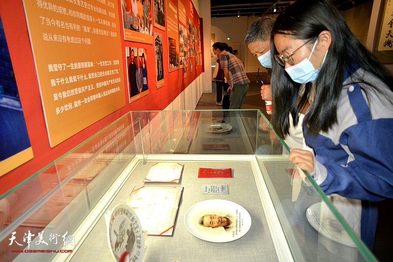 “赤诚丹青 因之寥廓——陈因百年回顾展”现场。