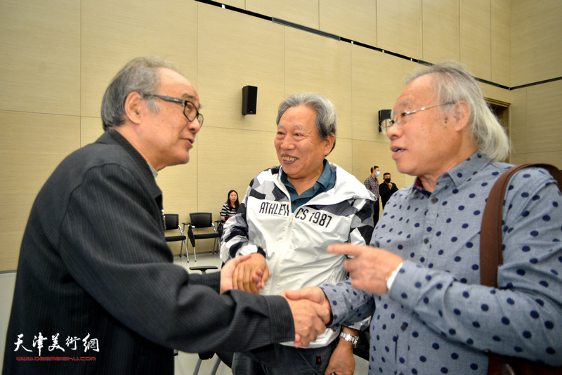 郭书仁先生与王金厚、霍然先生在开幕式上亲切见面。