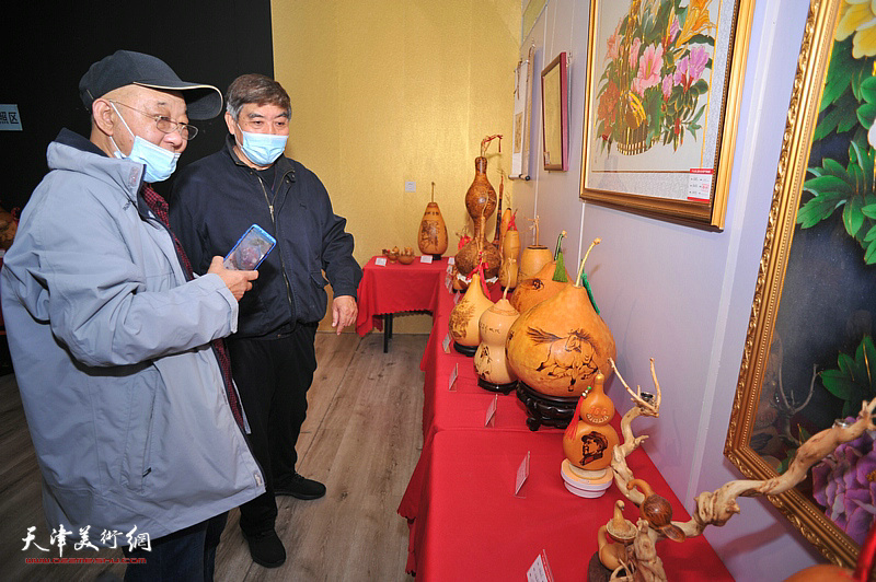荣大花卉二周年庆暨第二届荣大花卉葫芦文化节开幕。
