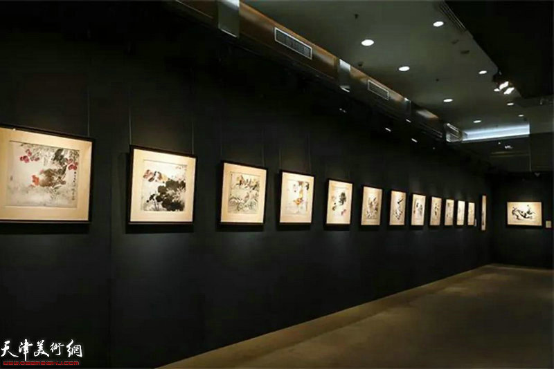 萧朗作品展在北京荣宝斋大厦举行