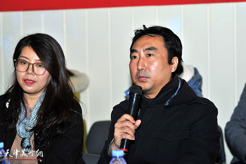 天津市青年美协副主席、天津大学教师刘珺发言。