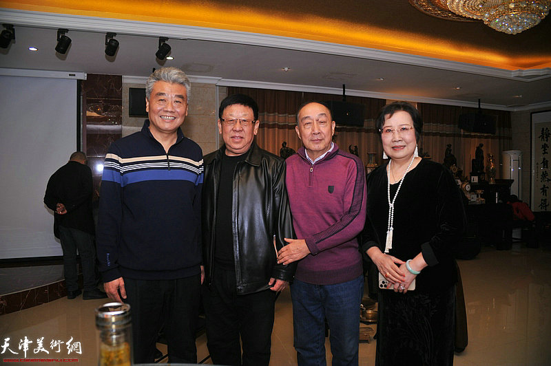 左起：董其克、刘福龙、温玉荣、王蕊在雅集现场。