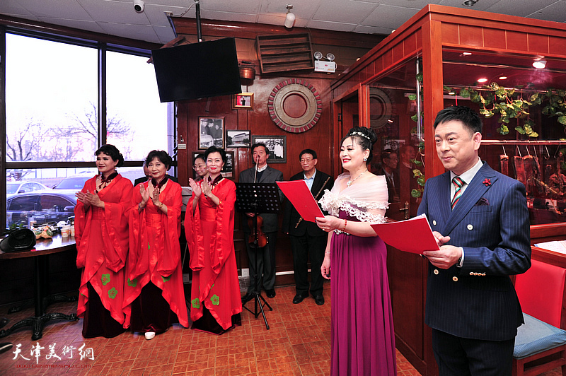 整场活动由主持人李福海、郑云红、李兵、徐克美主持。