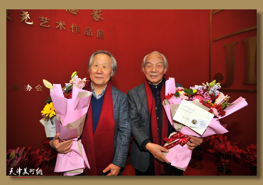 纪振民、姬俊尧2021年11月在“北雄南韵·水墨意象‘天津二JI’纪振民、姬俊尧艺术作品展”上。
