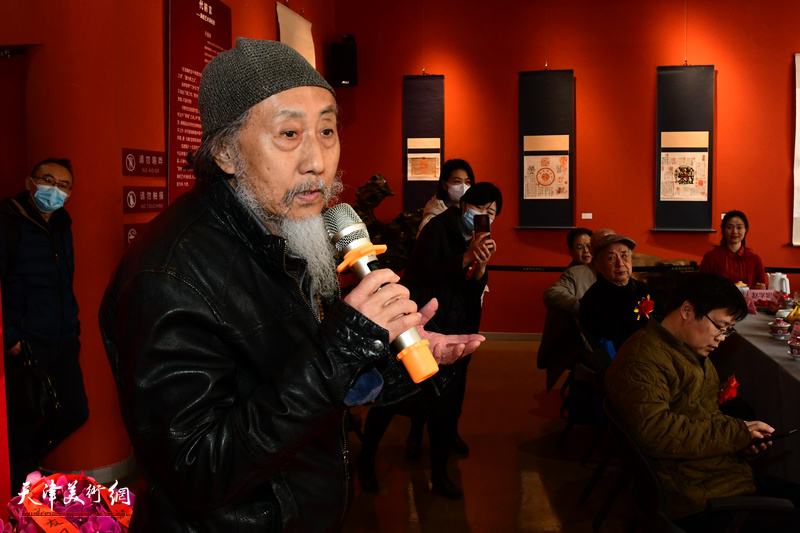 刘栋在艺术展论坛上发言。