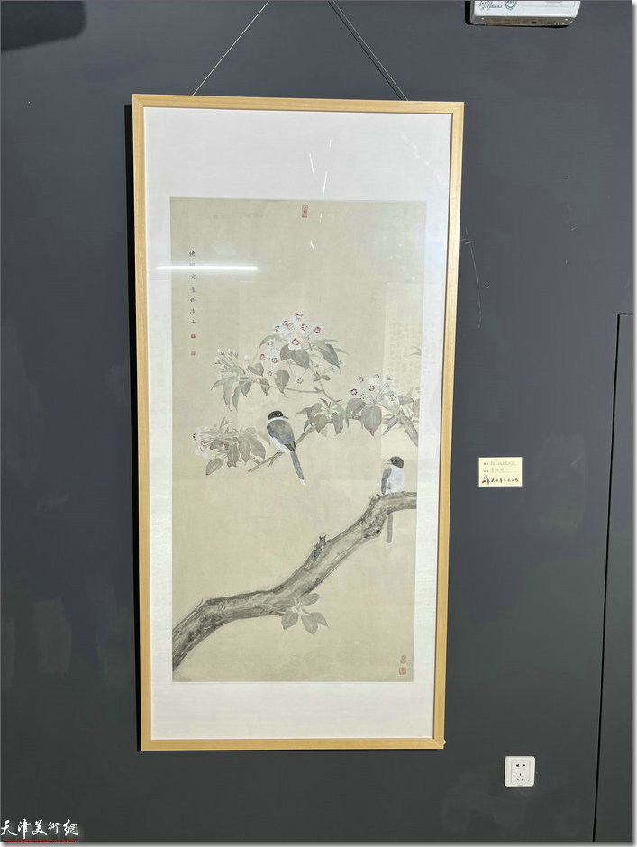 图为市群众艺术馆“天津市女书画家庆“三八”优秀作品展”展出作品。