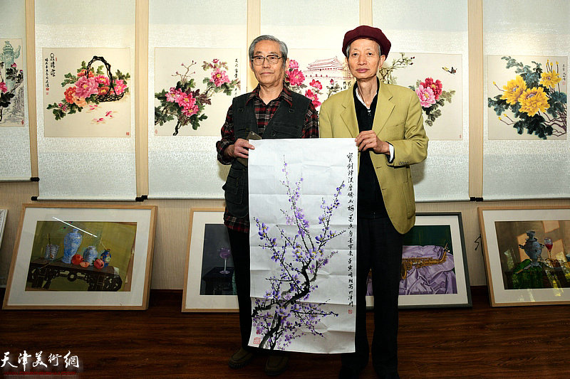 赵同相祝贺高振恒、崔长清牡丹画作品展举办。