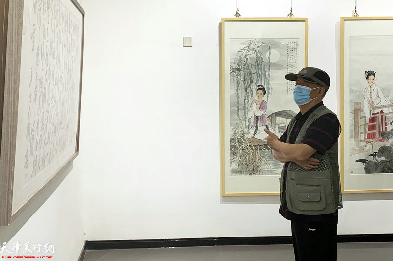 “光辉岁月—庆祝中国共青团成立100周年中国画名家邀请展”现场。