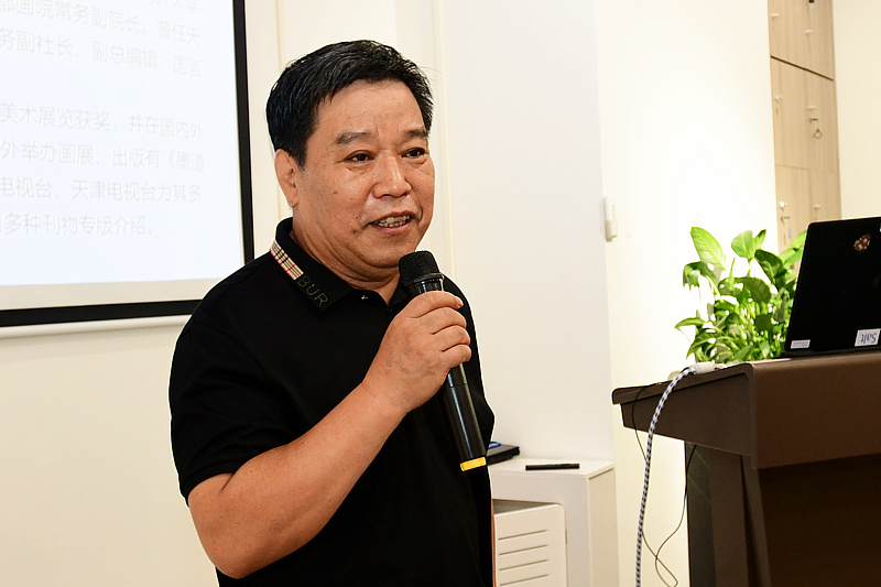 李耀春老师致辞。