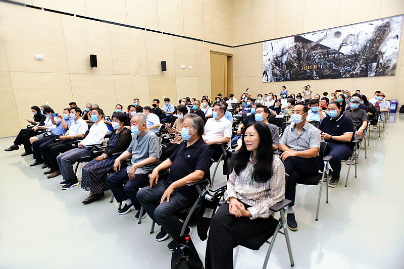 风景这边独好——天津五人水彩艺术作品展在滨海美术馆开幕。