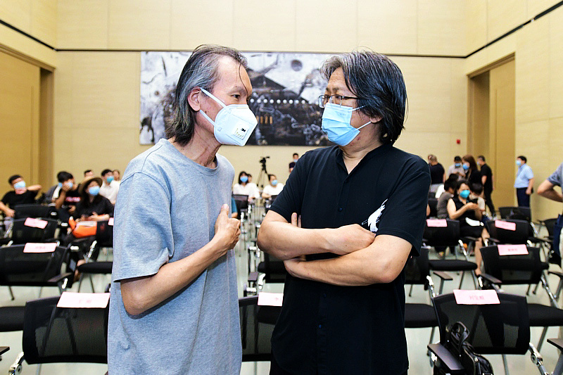 李毅峰、郭雅希在展览开幕仪式现场。